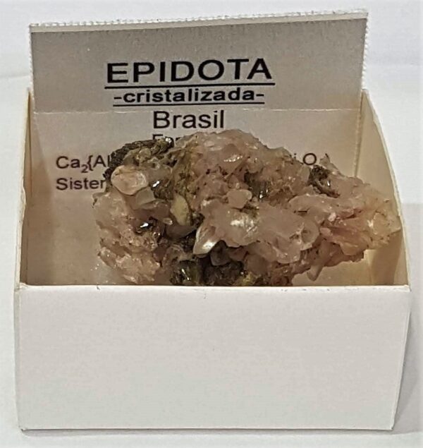 EPIDOTA,   braisl Piedra en bruto, 3 cm x  3cm