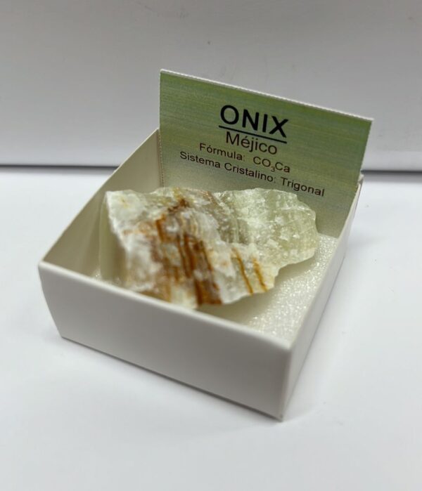 PIEDRA en bruto, natural ONIX