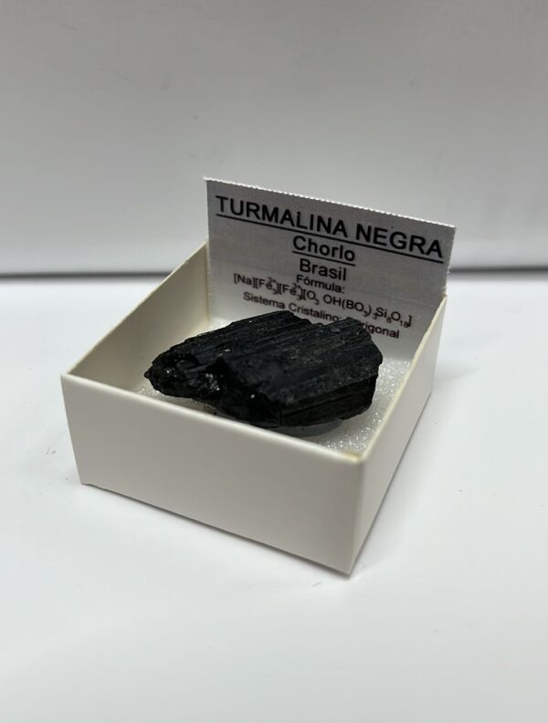 PIEDRA en bruto, natural TURMALINA NEGRA