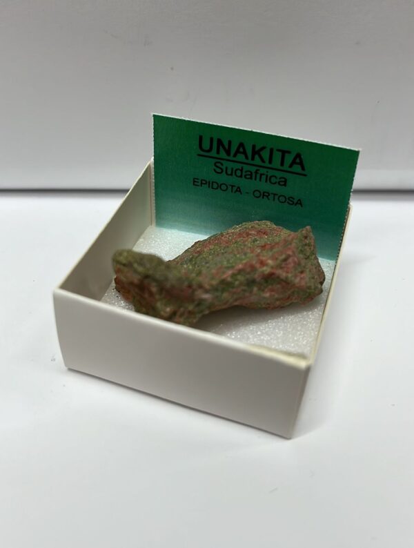 PIEDRA en bruto, natural UNAKITA
